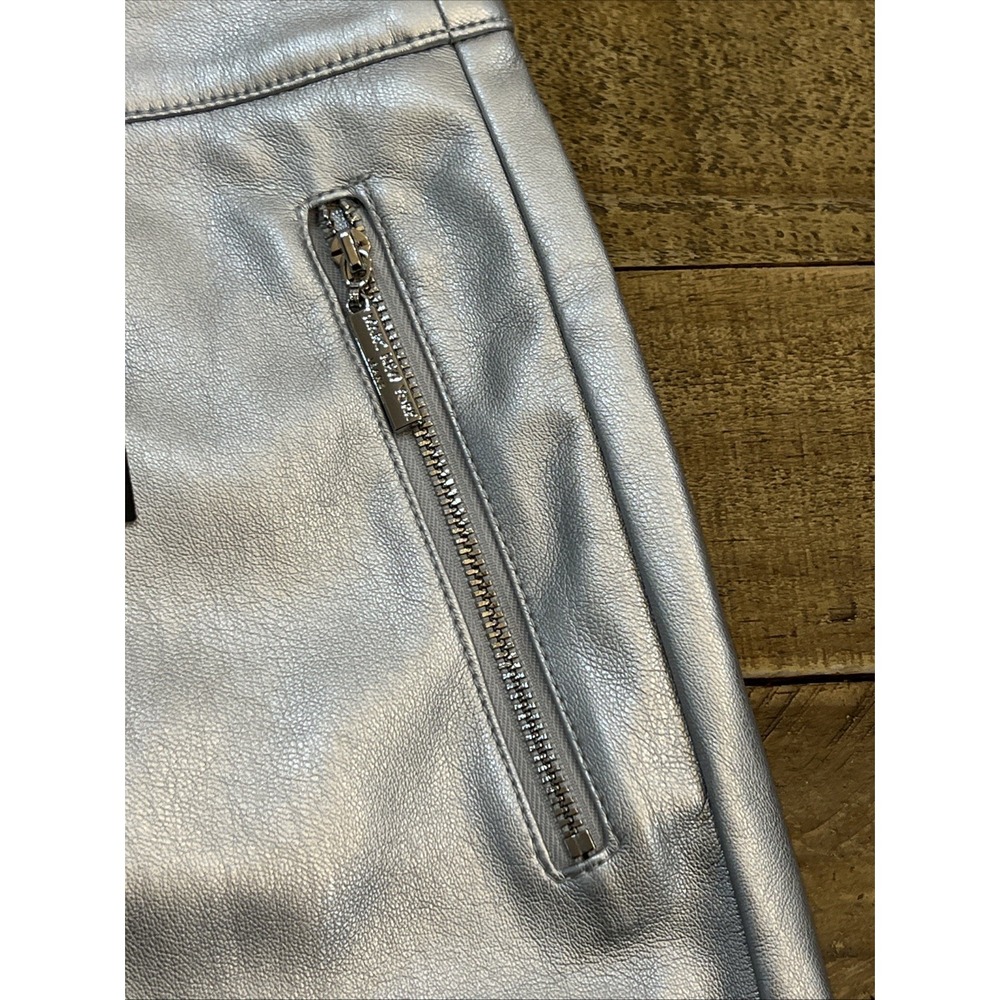 Marc New York Womens Skirt Size 2 Silver Metallic Front Zipper Pockets Mini - Picture 3 of 11